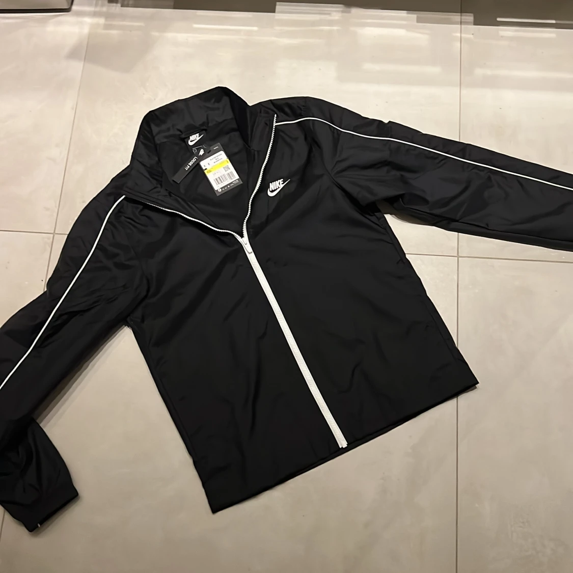 Nike tracksuit, storlek S och du som köpare står för frakten - 91