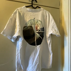 Polar Skate T shirt L - T shirt från polar Skate Co. Storlek L men känns lite mindre 