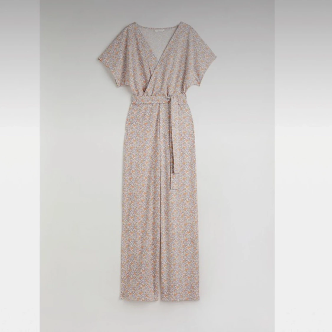 V-ringad jumpsuit - 25