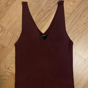 Stretchig Brunt linne - Helt ny aldrig andvänd xs-s 