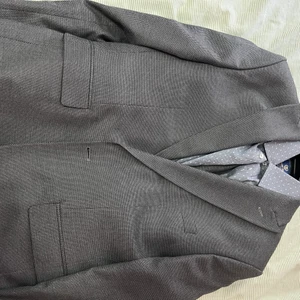 Kostym - Kostym från SARAR   Pris kan diskuteras vid intresse