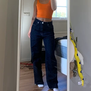 NAKD jeans (oversize) - Kan bäras både high och low waist, Josephine HJ x nakd, slutsålda på hemsidan 