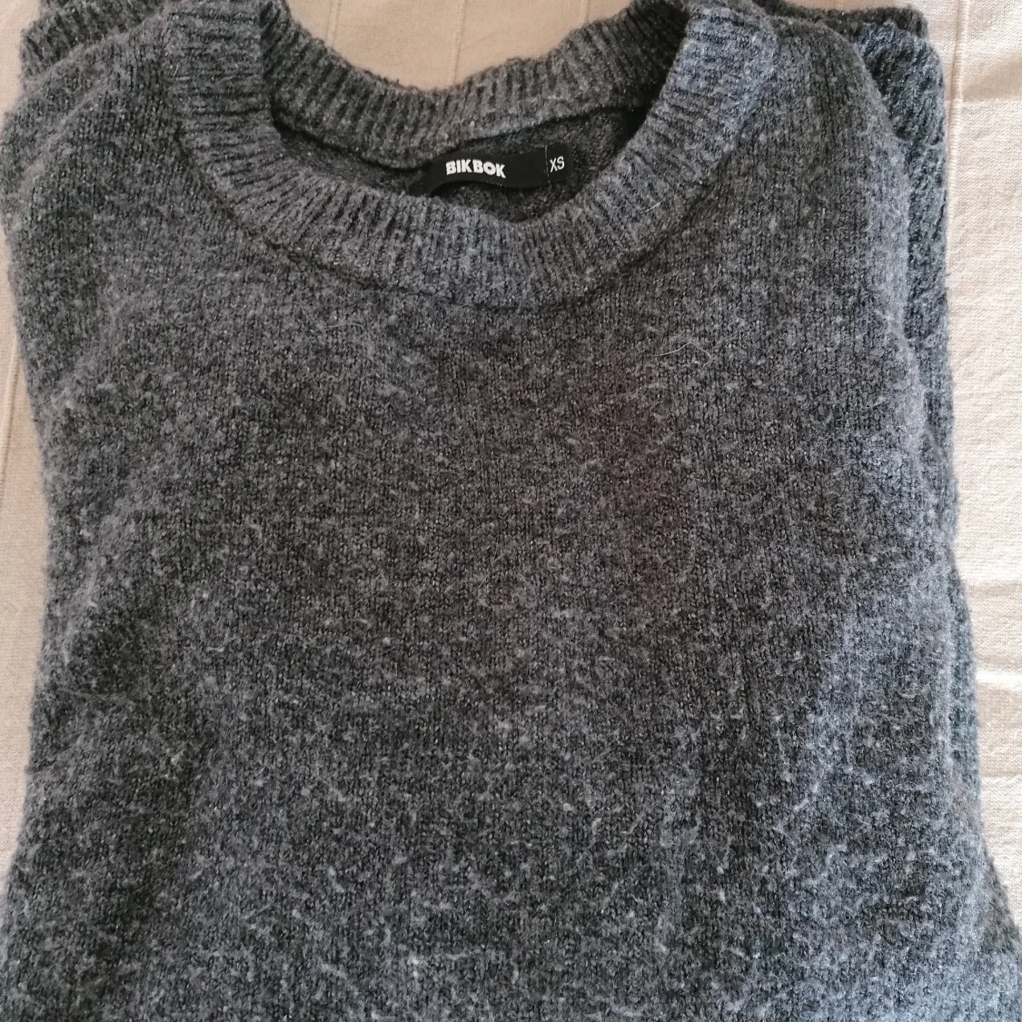 Grå tröja - 90