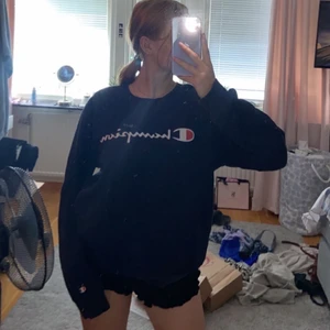 Champion sweatshirt - vintage sweatshirt från champion. Strlk M, ser ut som ny