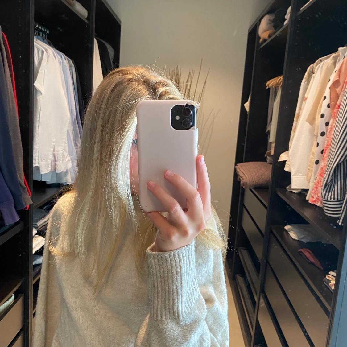 Stickad beige tröja från hm