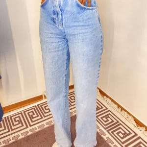 NA-KD - Byxor är från NA-KD.