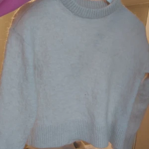 Alpaca tröja - Mysig stickad alpaca tröja,från bikbok,köparen står för frakt⚡️