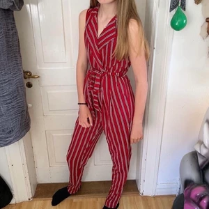 Byxdress  - Säljer nu min favorit byxdress då den tyvärr blivit för liten! :-(