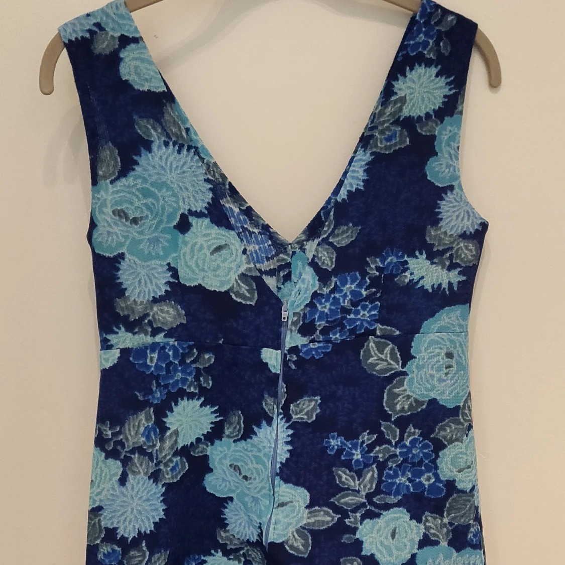 Blå vintage klänning med ett underbart mönster. - 91