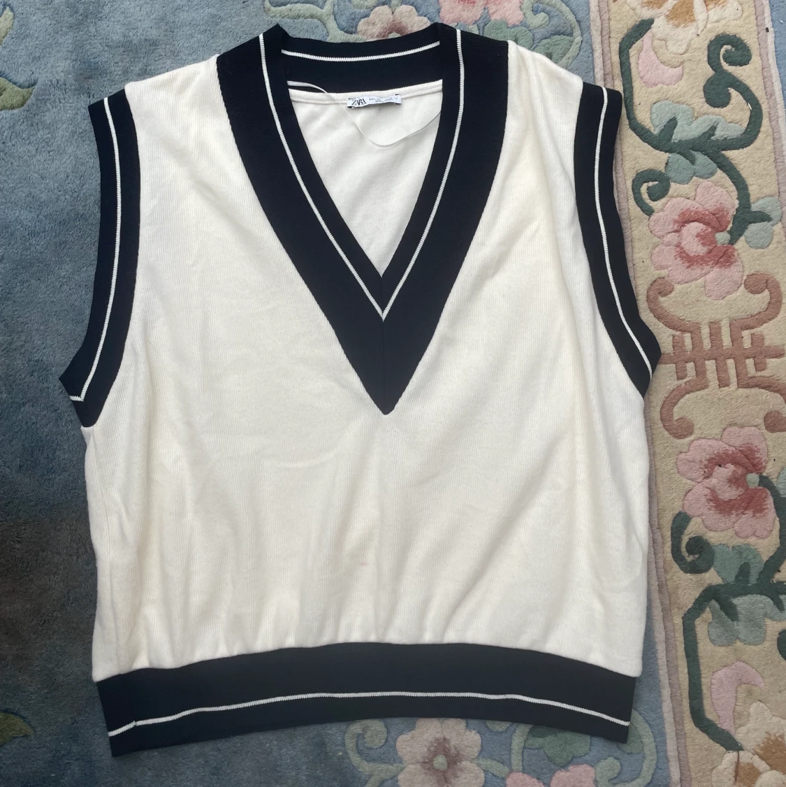 Utsåld sweater vest från Zara