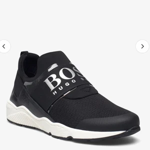 Hugo boss skor - Tjena! Säljer mina fina Hugo boss skor, Storlek 40,5 passar 41, Äkta!! Säljer dom för jag inte använder dom längre! Pris kan gå ner vid snabb affär