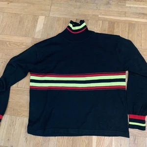 Långärmad tröja från Yesstyle - Långärmad tröja från Yesstyle, nyskick!