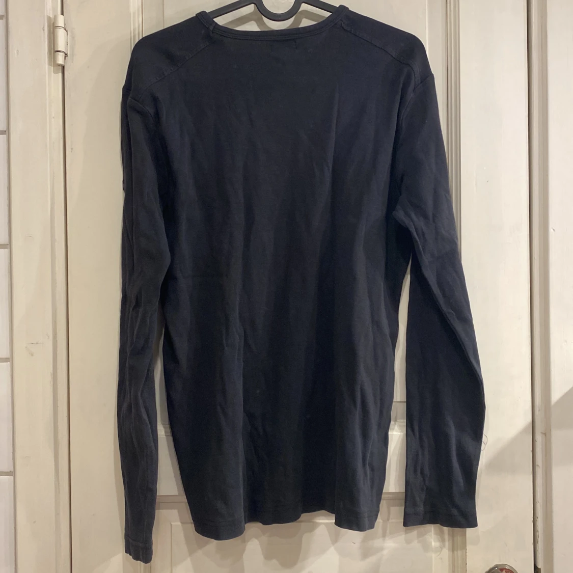 Långärmad svart tröja  - 90