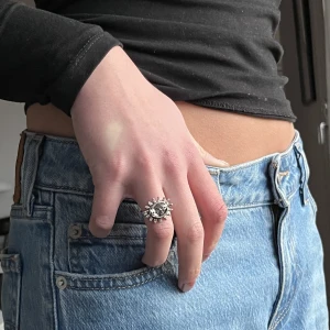 Ring - ”SIBIREN” 149kr Storlek: 17 mm  Fraktar för 29kr eller möts upp vid Östra reals gymnasium 🤍
