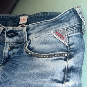 Lågmidjade Jeans - Lågmidjade jeans från Replay.