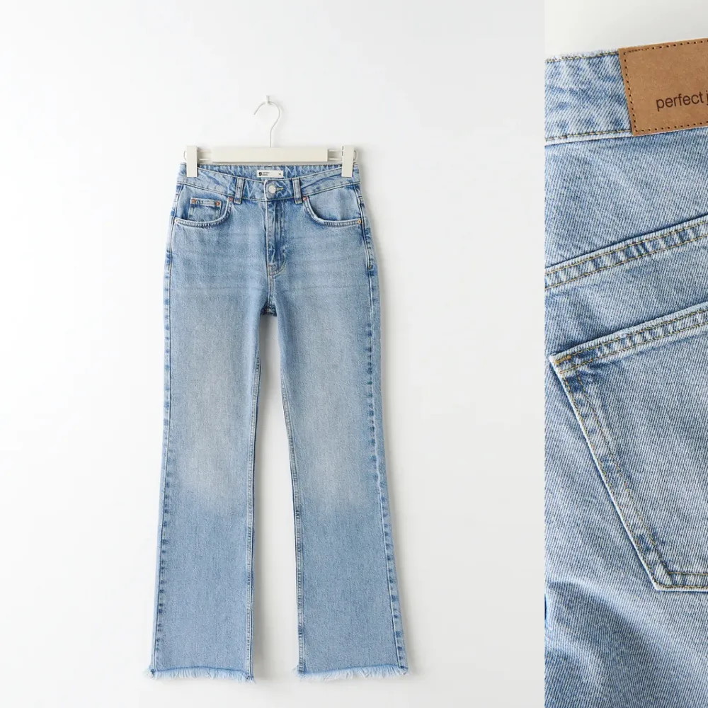Säljer mina ljusblåa jeans fråg Gina trict. Är i bra skick. Använda fåtals gånger💕. Jeans & Byxor.