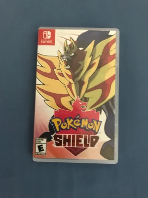 Pokémon shield spel - Nytt och fint  Kan diskutera pris