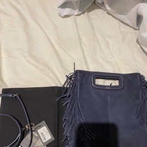 Maje väska medium  - Säljer denna maje väskan i strl m😍köp direkt för 1300kr