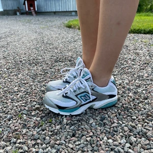 New balance skor 692 - Gamla new balance skor i storlek 37 ,gamla men i väldigt fint skick. Kostar 300 men som sagt i väldigt fint skick