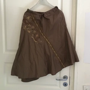 Brown skirt  - I got this from my friend and they said they never used it so they gave it to me, unfortunately it didn’t fit on me. You can tighten it by the waist and fit almost every body type that’s under the size of XL. 🫧🌧🌪🐚