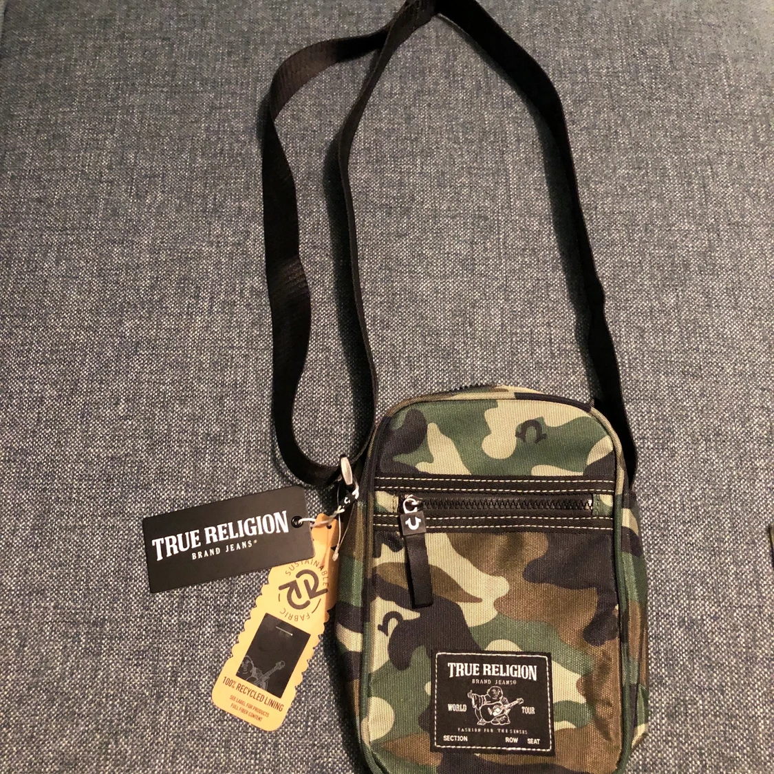 True religion väska