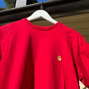 Carhartt t-shirt - Bra skick knappt använd!  Hör av dig privat vid intresse. 😁