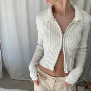 Zip tröja - Skitfin zip tröja i stickat material 💖💖