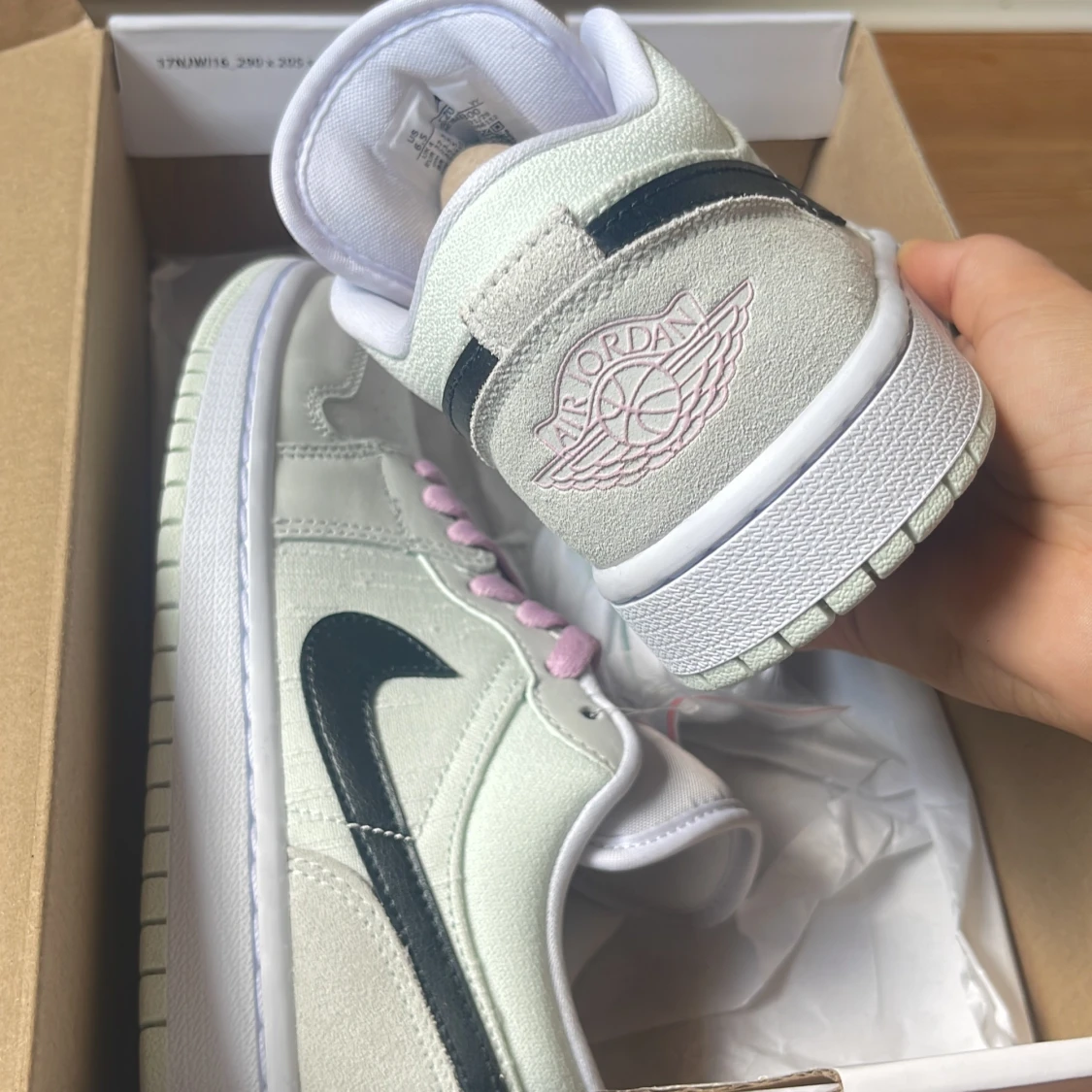 Air Jordan 1 low ”Barely Green” - 90