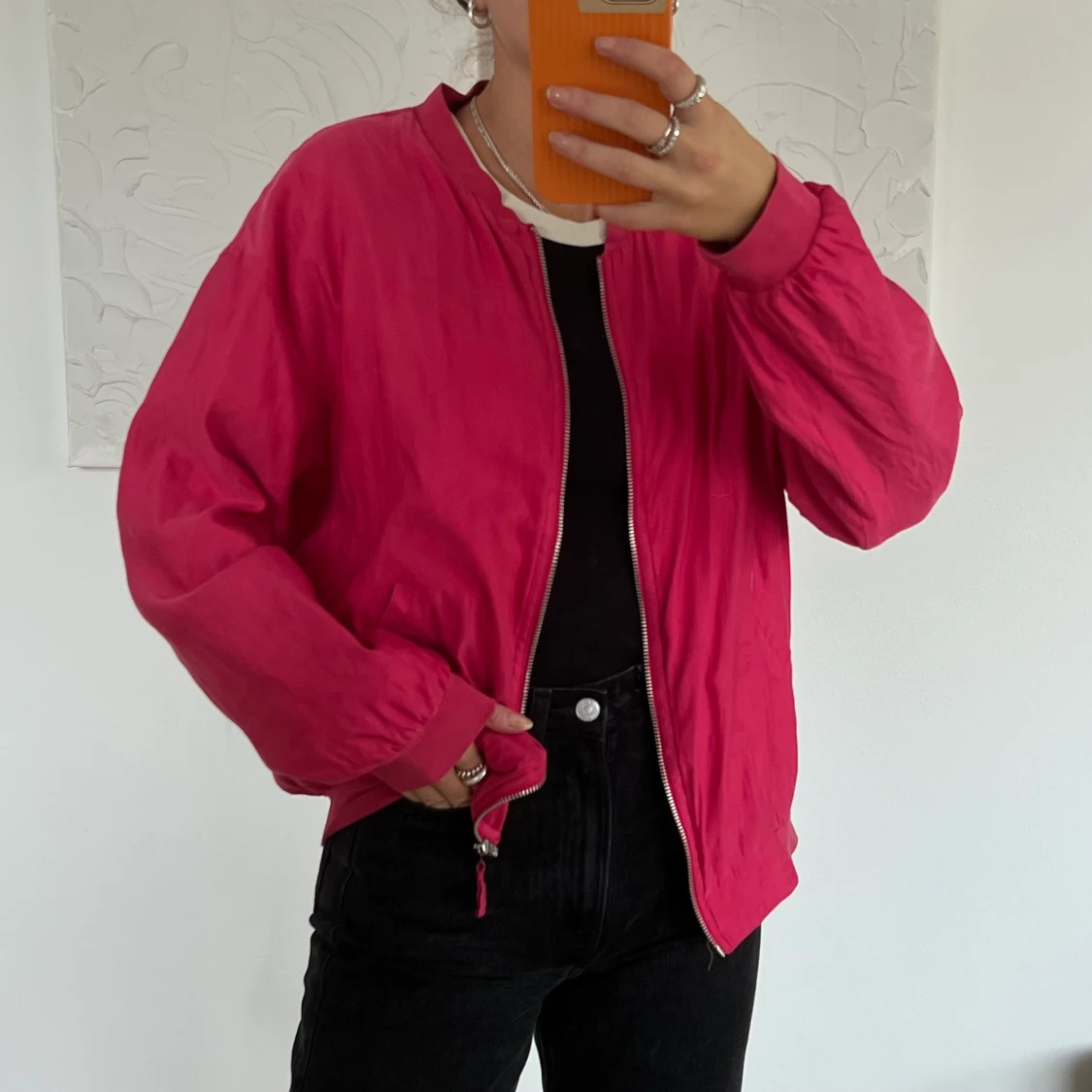 Rosa vårjacka från MONKI