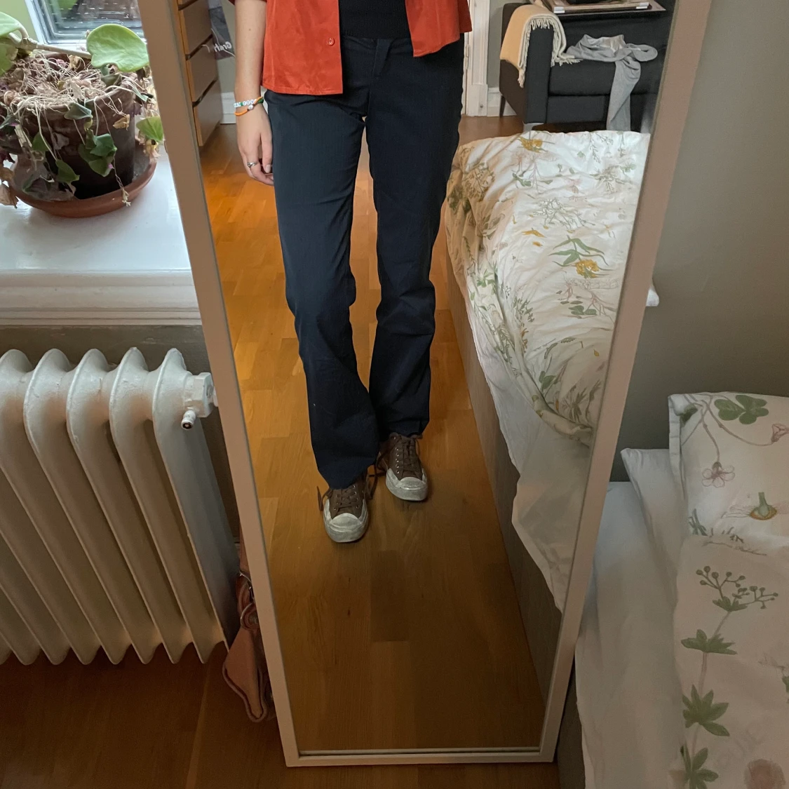 Mörkblå kostymbyxor