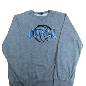 Vintage volleyboll Sweatshirt  - ✅ Vintage Becker vollyboll Sweatshirt                                                            ✅ Size: M                                                                                           ✅ Condition: 10/10 