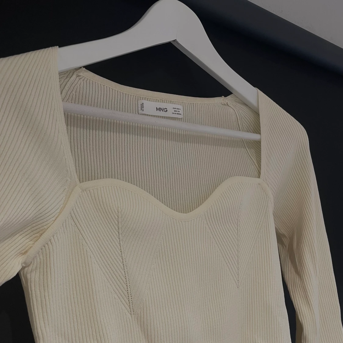 Stickad tröja Mango - 91