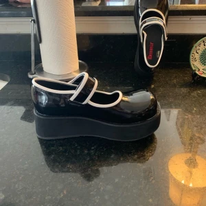 Demonia plattforms  - Använda ett par gånger. 