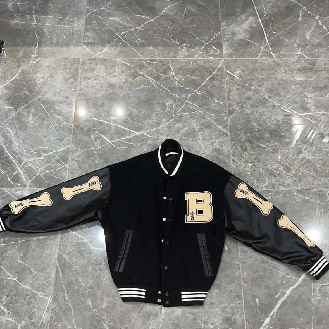 verasity jacket, Bone