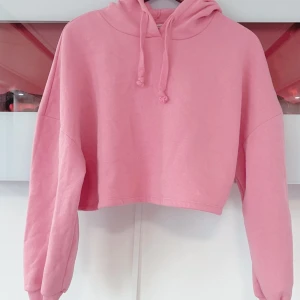hoodie tröja  - hoodie tröja från gina tricot 