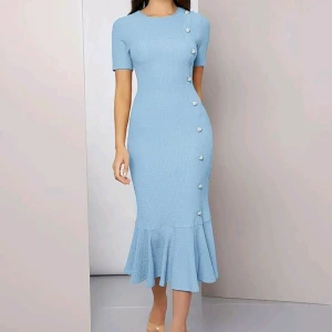 Klänning  - Klänning oanvänd 