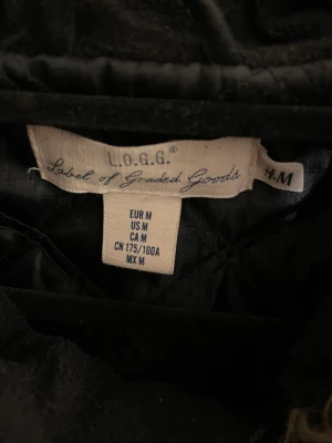 En fin vinters jacka  - En fin vinters jacka. 