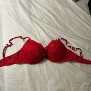 Bh - Säljer denna bh för den passar inte längre 💗