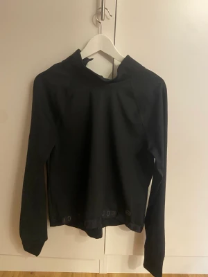 Under Armour Coldgear  - Träningströja, långärmad. Nästintill oanvänd