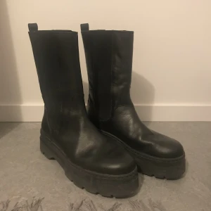 Pavement boots - Fint skick.