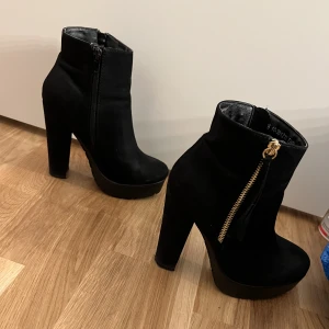 Boots - Med dragkedja 