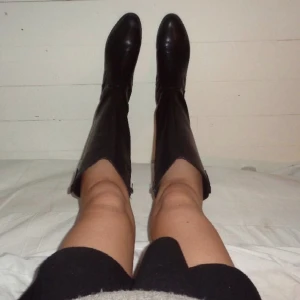 Boots - Säljer dessa svarta cowboyliknande stövlar från zalando👽🤠🎸