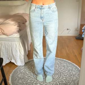 Jeans för långa personer eller om man gillar ha klackar, är 177 