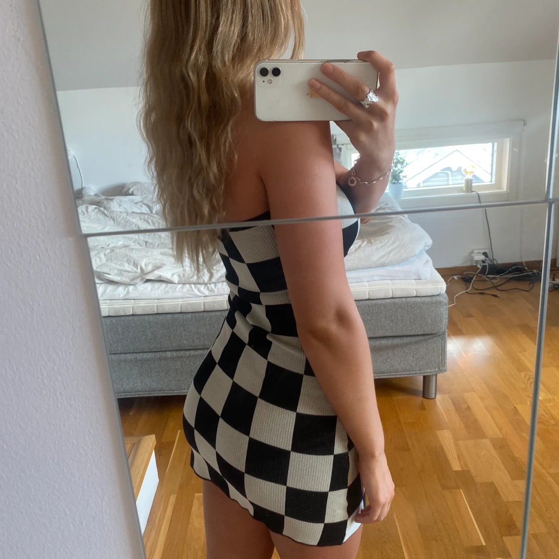 VINTAGE RUTIG KLÄNNING