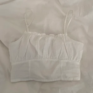 Vitt linne - Fint linne i nyskick! Från HM, som nytt! Strl 36 💘💘