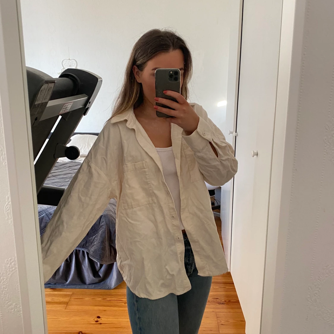 Beige linneskjorta/ manschetter skjorta  - 91