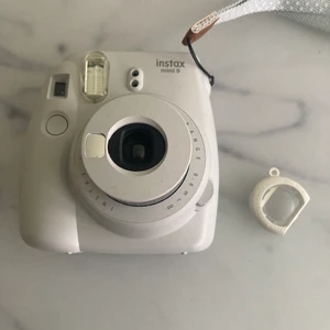 Polariod kamera - Polarooid kamera utan isatta bilder