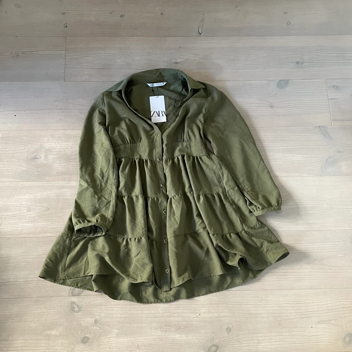 Grön zara klänning - 90