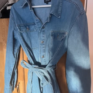 Jeans jacka från bubbleroom  - Använd 2 gånger 