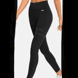 Stringer tights  - Storlek Small, dem är i bra skicka. Säljer då dem är för små för mig.